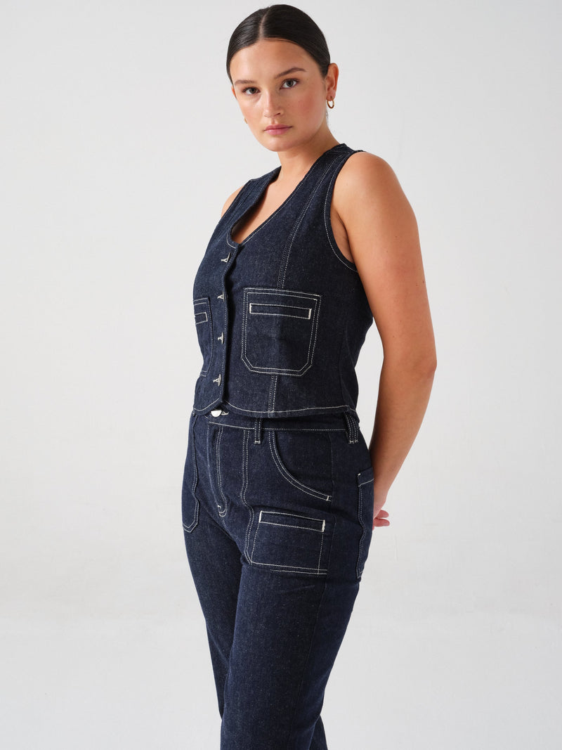 Bea Vest in Nightfall