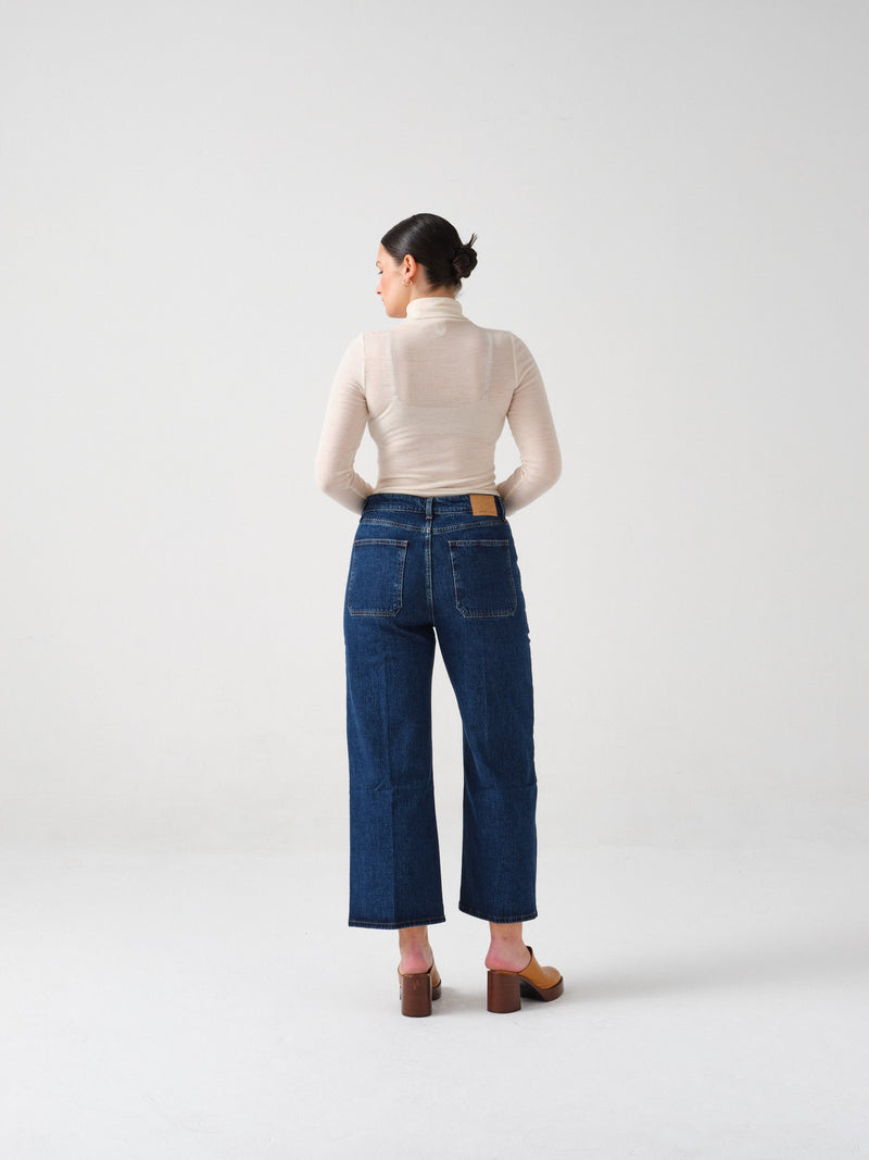 Elodie Jean in Americana - seventy + mochi